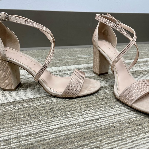 Gorgeous Kelly & Katie Sparkly Nude Heels - Picture 3 of 5